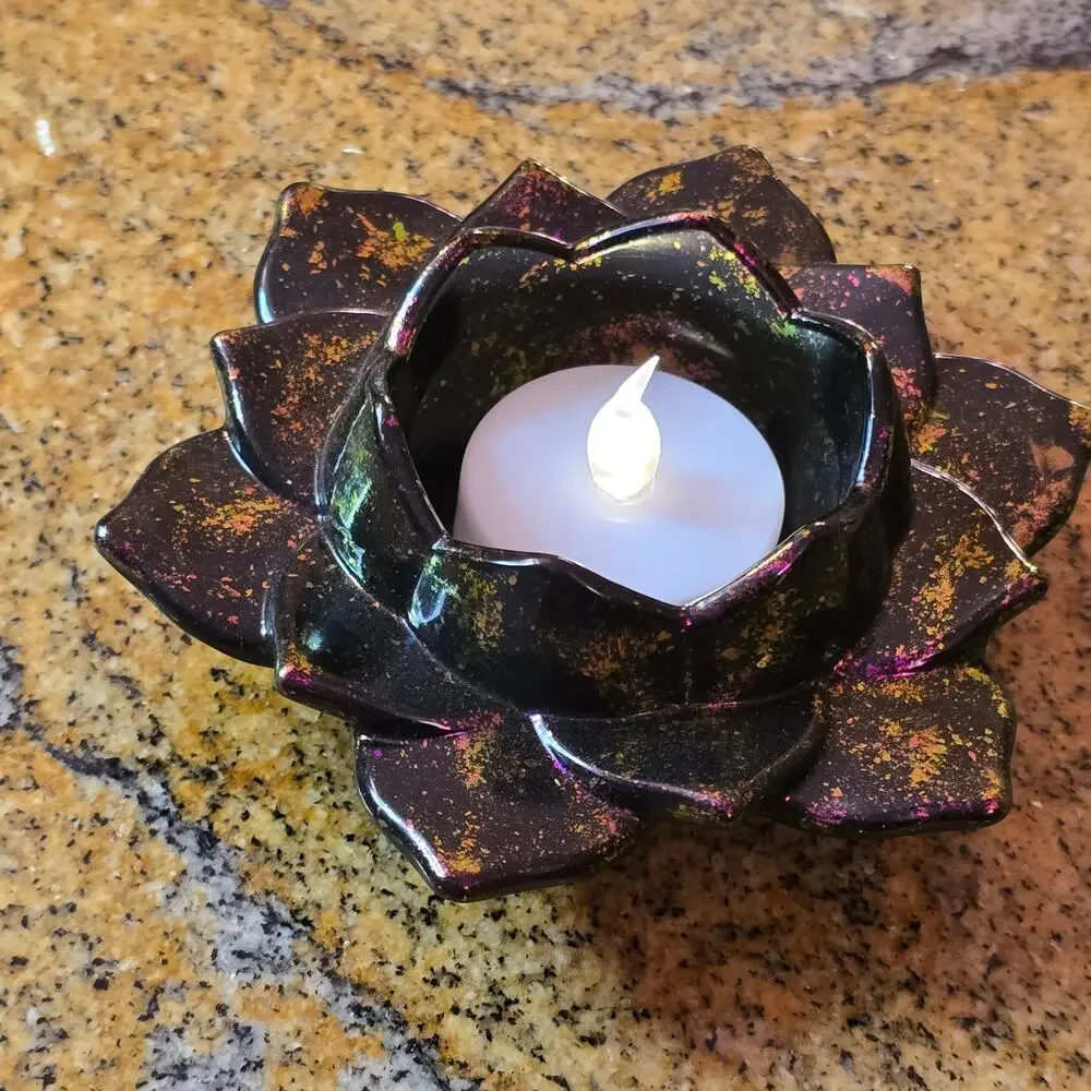 Handcrafted‎ Lotus Flower Fuscia Color shifting 4.5